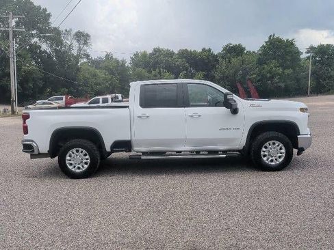 Used 2025 Chevrolet Silverado 2500 LT AWD/4WD image 7