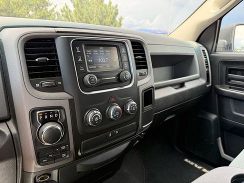 Used 2018 RAM 1500 Express w/ Express Value Package AWD/4WD image 31