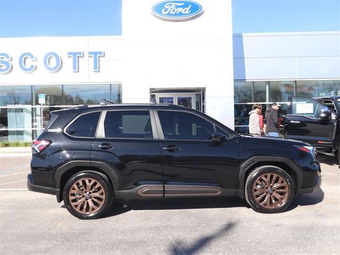 Used 2025 Subaru Forester Sport image 13