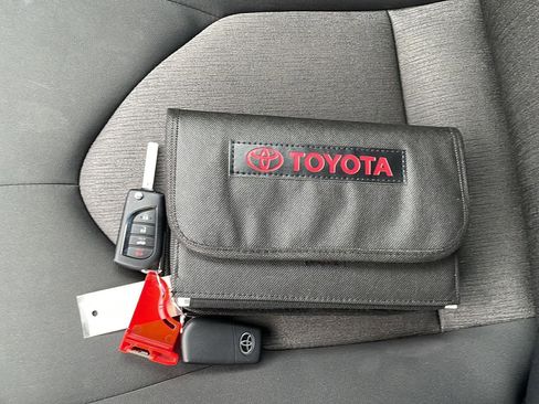 Used 2024 Toyota Camry LE image 24