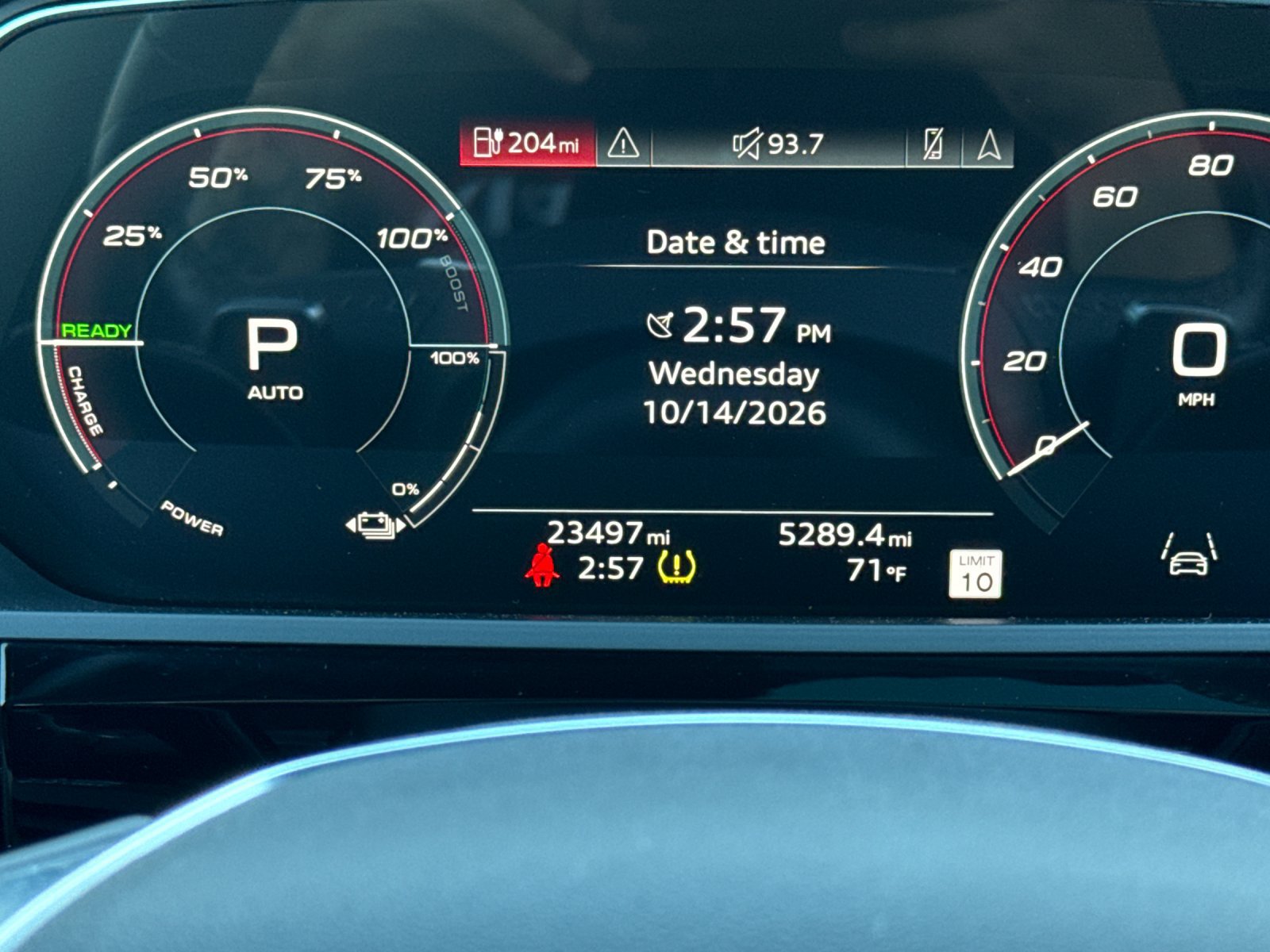 Used 2024 Audi Q8 e-tron Prestige w/ Prestige Package AWD/4WD image 31