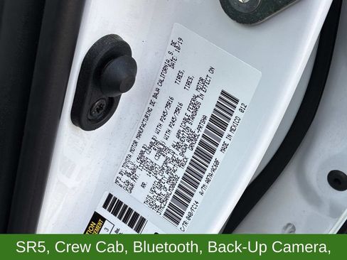 Used 2020 Toyota Tacoma SR5 AWD/4WD image 17