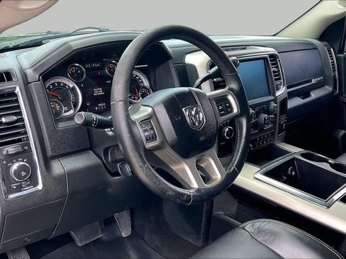 Used 2014 RAM 2500 Laramie w/ Black Appearance Group AWD/4WD image 16