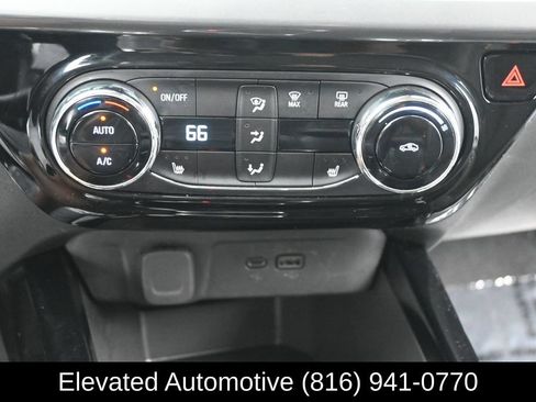 Used 2025 Chevrolet Trax ACTIV w/ Driver Confidence Package FWD image 11