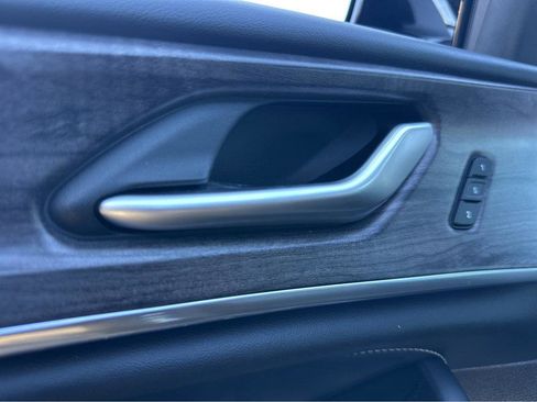 Used 2023 Jeep Grand Cherokee Overland w/ Rear Seat Video Group I image 35