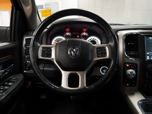 Used 2017 RAM 1500 Laramie w/ Convenience Group image 19