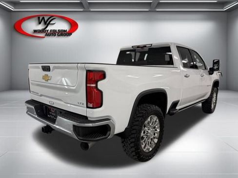 Used 2025 Chevrolet Silverado 2500 LTZ w/ LTZ Premium Package AWD/4WD image 6