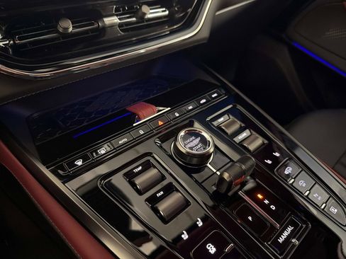 Used 2025 Aston Martin DBX 707 AWD/4WD image 43