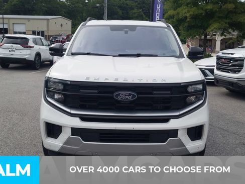 Used 2025 Ford Expedition Platinum w/ Driver's Package AWD/4WD image 2
