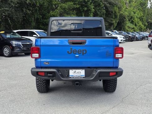 Used 2021 Jeep Gladiator Sport AWD/4WD image 4