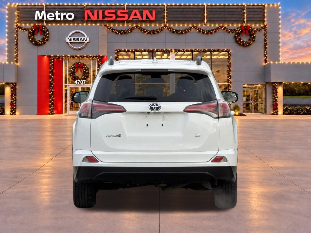 Used 2017 Toyota RAV4 LE FWD image 6