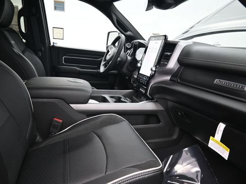 New 2025 RAM 2500 Laramie image 17