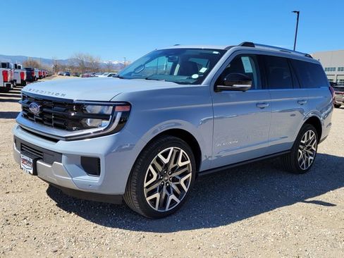 New 2026 Ford Expedition Platinum w/ Platinum Ultimate Package image 4