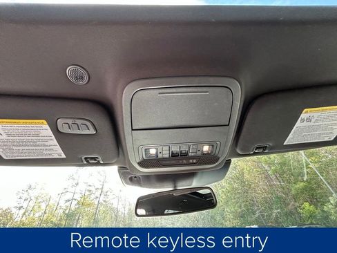 Used 2020 Ford Explorer Platinum w/ Premium Technology Package image 36