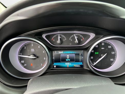 Used 2019 Buick Envision Essence image 11