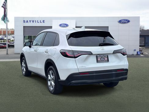 Used 2023 Honda HR-V LX image 4