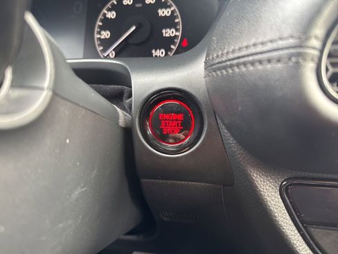 Certified 2024 Honda HR-V LX image 27