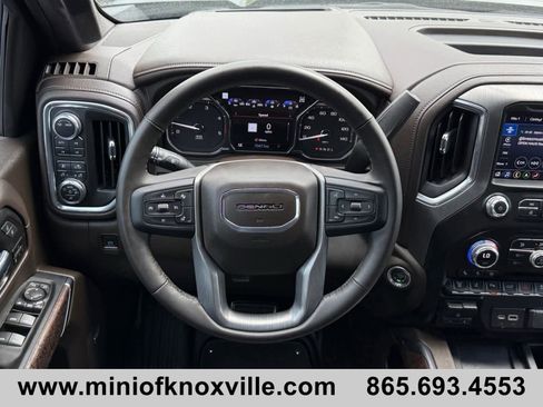 Used 2023 GMC Sierra 2500 Denali w/ Denali Black Diamond Edition AWD/4WD image 27