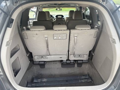 Used 2011 Honda Odyssey Touring image 32