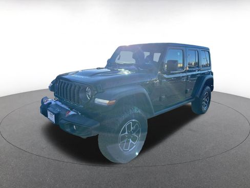 Used 2025 Jeep Wrangler Unlimited Rubicon image 3