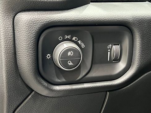 Used 2024 RAM 2500 Big Horn w/ Bed Utility Group image 17