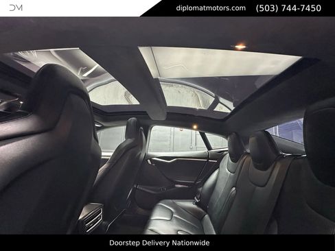 Used 2015 Tesla Model S 90D image 24