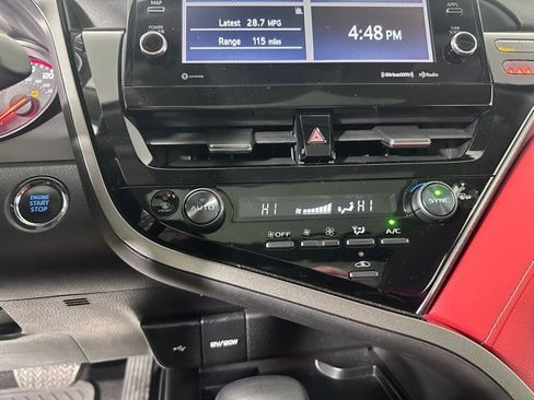 Used 2022 Toyota Camry XSE image 27