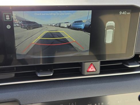 New 2026 Kia Carnival EX image 13