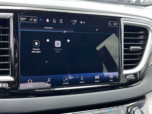 Used 2024 Chrysler Pacifica Touring-L FWD image 25