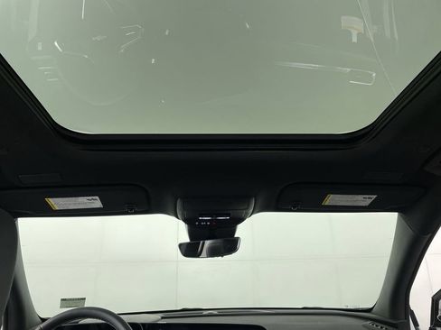 New 2026 Chevrolet Traverse LT w/ Sun and Wheel Package image 19