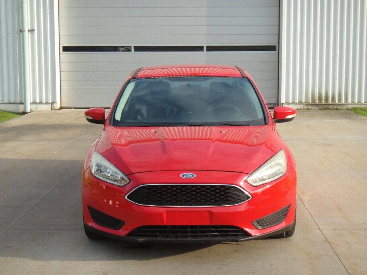 Used 2017 Ford Focus SE FWD image 3