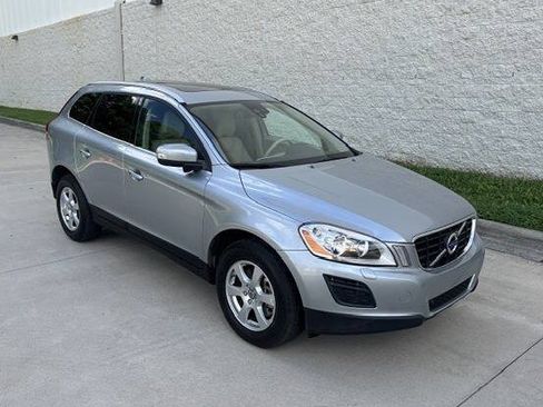 Used 2011 Volvo XC60 3.2 FWD image 1