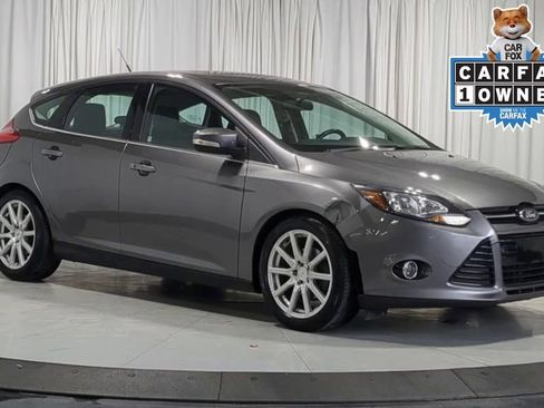 Used 2014 Ford Focus Titanium FWD image 2