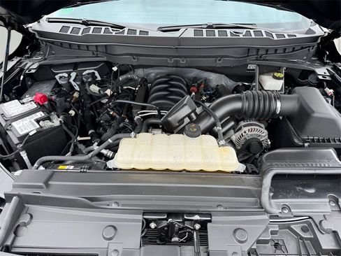 Used 2022 Ford F150 Lariat w/ Equipment Group 502A High image 9