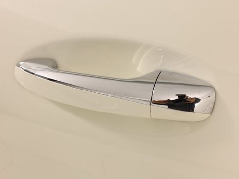 Used 2020 Mercedes-Benz S 560 4MATIC Sedan image 21