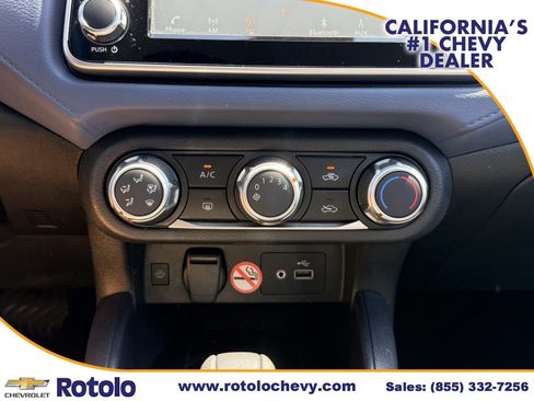 Used 2024 Nissan Versa SV FWD image 19