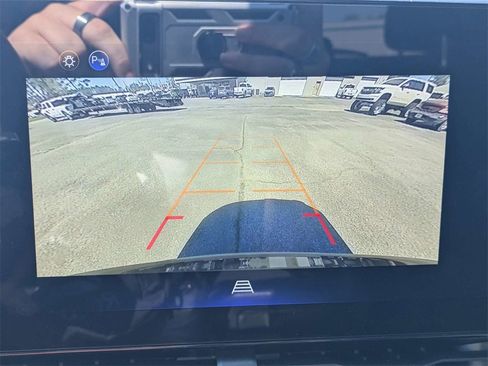 Used 2025 Chevrolet Equinox LT image 21