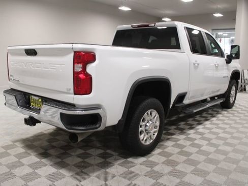 Used 2025 Chevrolet Silverado 2500 LT AWD/4WD image 11