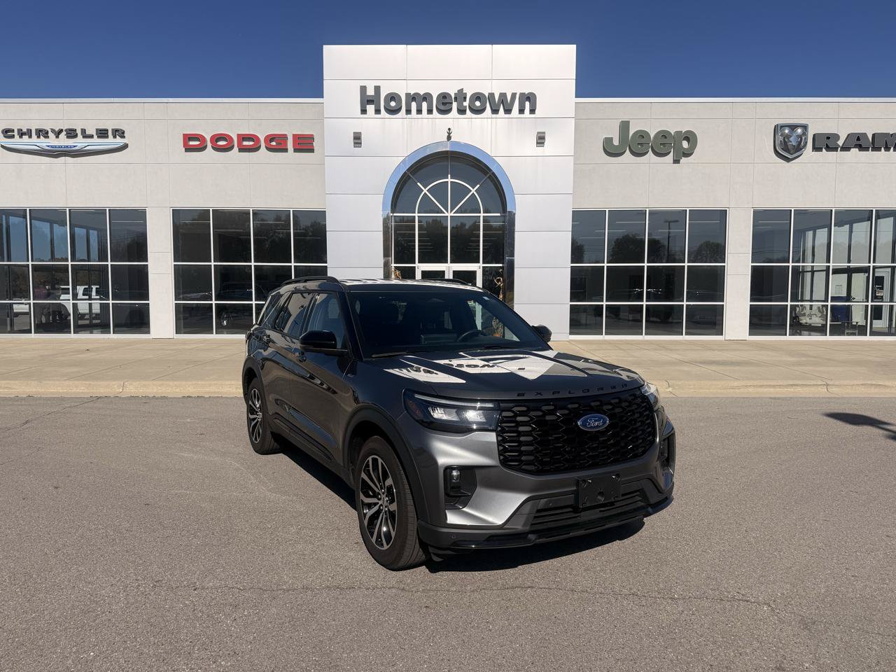 Used 2026 Ford Explorer ST-Line AWD/4WD image 1