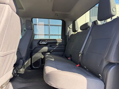 Used 2025 Chevrolet Silverado 2500 LT image 10