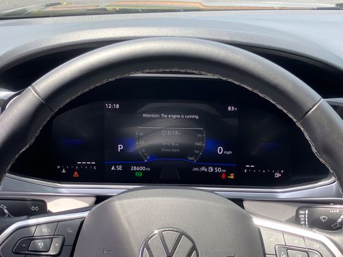 Used 2025 Volkswagen Taos SE FWD image 22