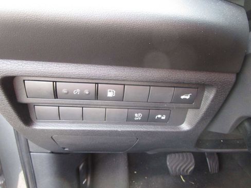 Used 2023 Mitsubishi Outlander SE image 13