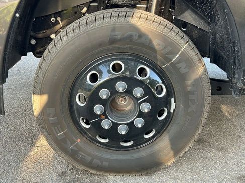 New 2025 RAM 3500 Limited image 19