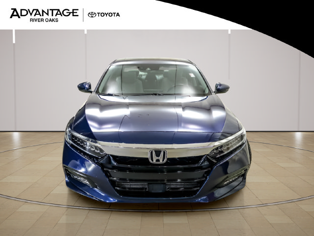 Used 2020 Honda Accord Touring image 3