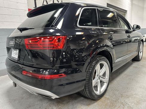 Used 2019 Audi Q7 3.0T Prestige w/ Prestige Package AWD/4WD image 3