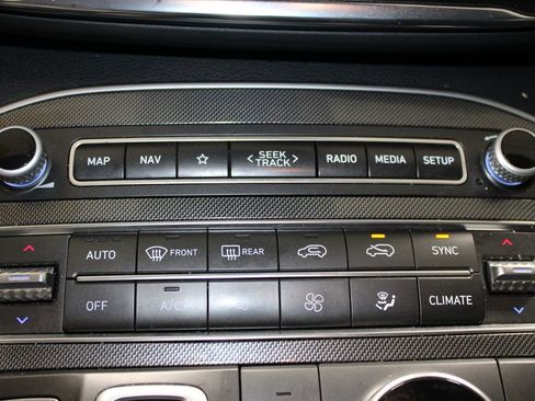 Used 2023 Hyundai Santa Fe SEL image 47