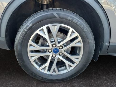 Used 2022 Ford Escape SEL image 30