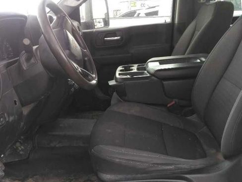 Used 2021 Chevrolet Silverado 3500 W/T w/ Gooseneck/5TH Wheel Package image 4