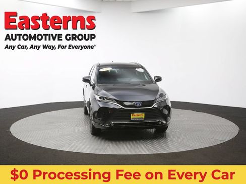 Used 2023 Toyota Venza Nightshade AWD/4WD image 50