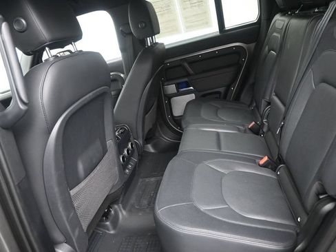 Used 2024 Land Rover Defender 130 X-Dynamic SE AWD/4WD image 14